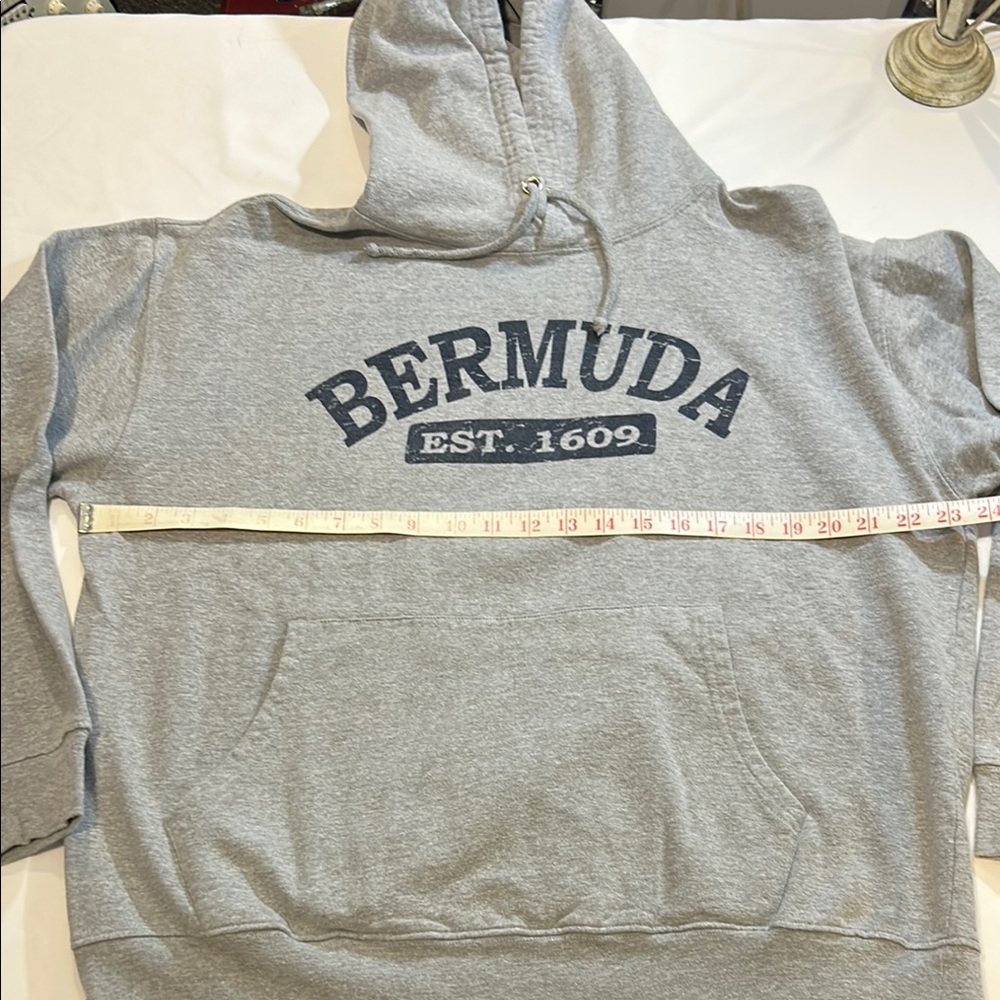 Gray Bermuda Hoodie - Picture 5 of 6